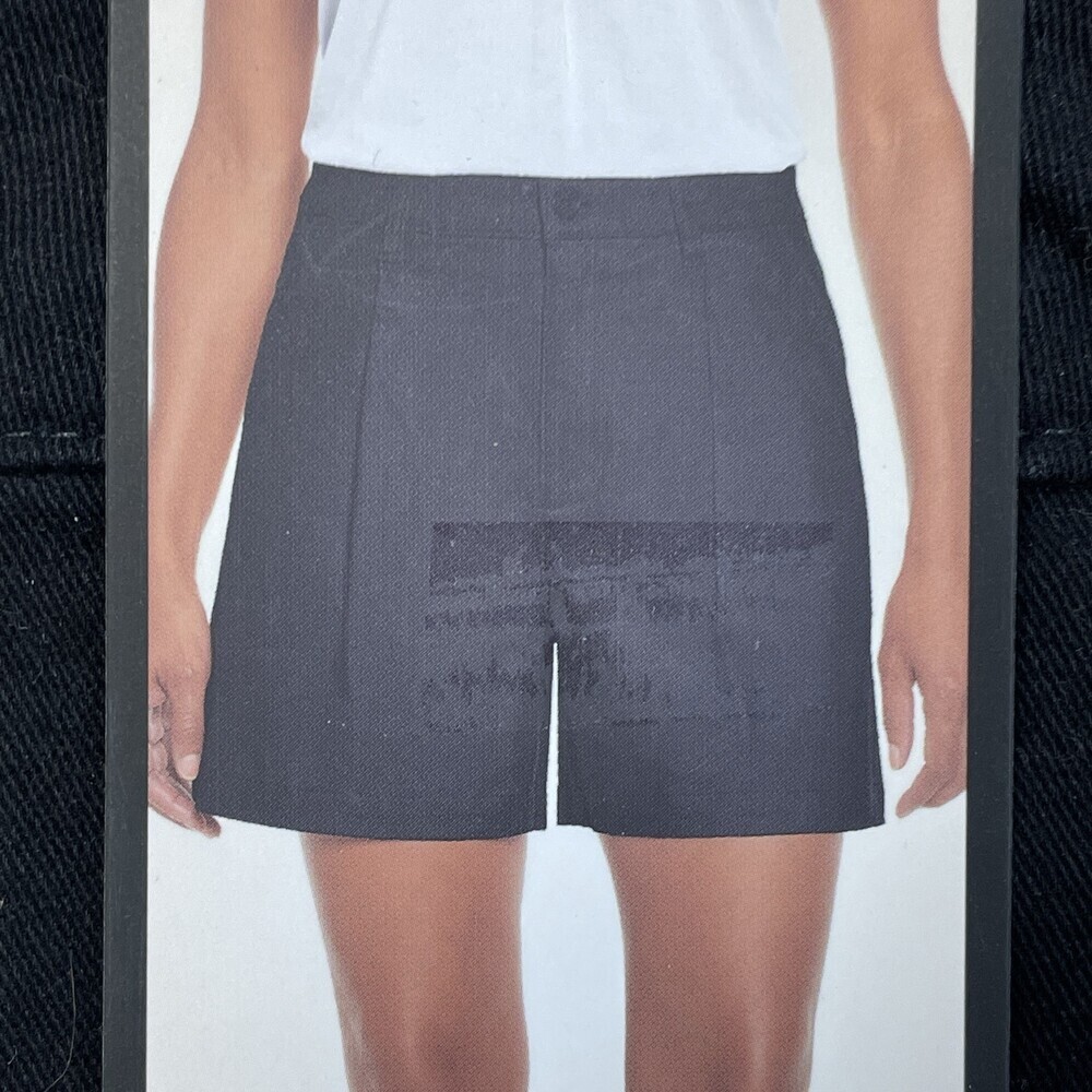 Banana Republic Women's Size 10 Pleat Front Shorts Black e1235